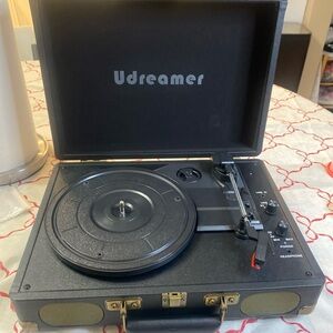 Black Portable Turntable
